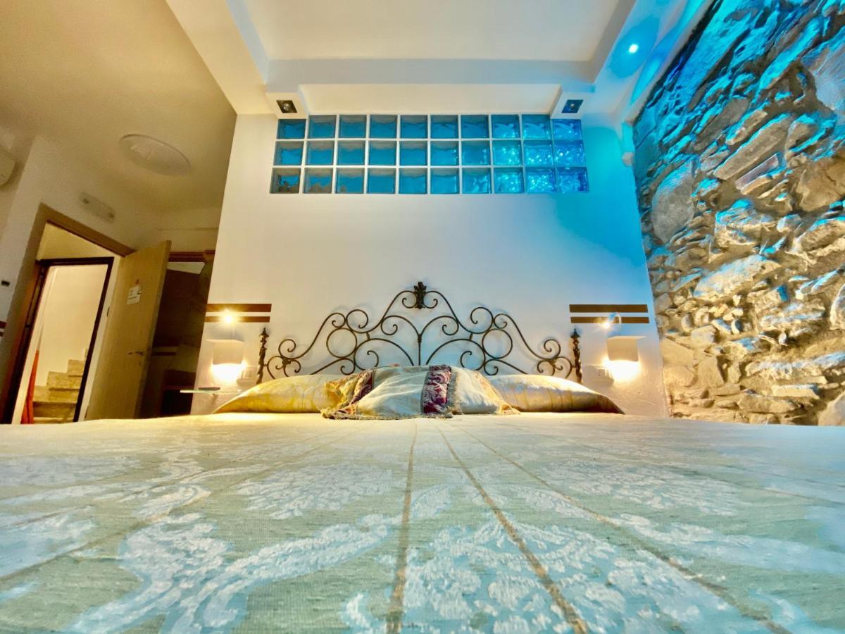 The Manarola Main Plaza Hotel Luaran gambar