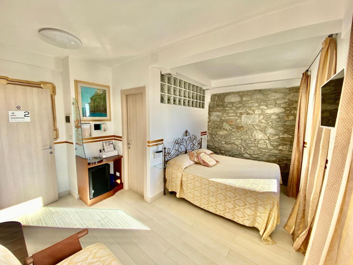 The Manarola Main Plaza Hotel Luaran gambar