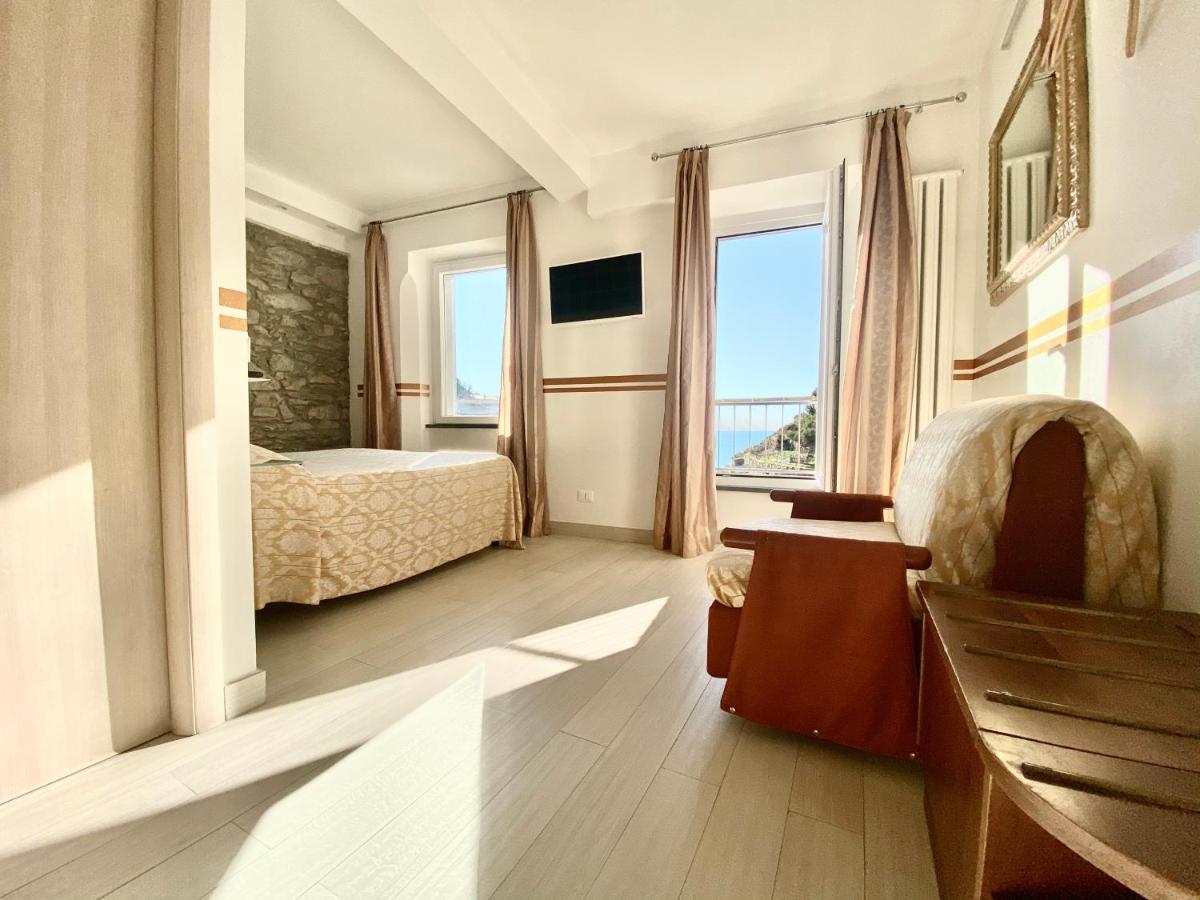 The Manarola Main Plaza Hotel Luaran gambar