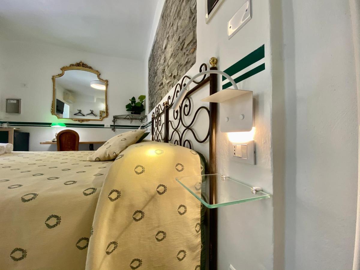 The Manarola Main Plaza Hotel Luaran gambar