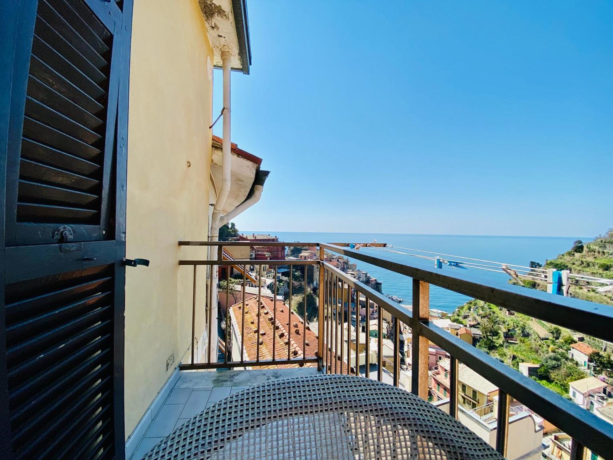 The Manarola Main Plaza Hotel Luaran gambar