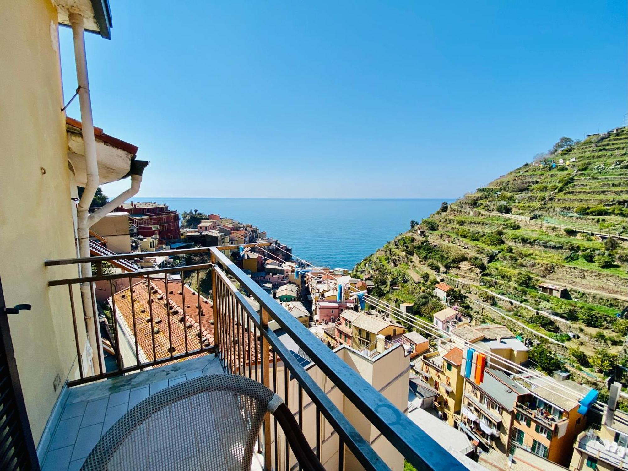 The Manarola Main Plaza Hotel Luaran gambar